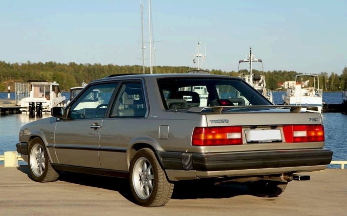 Volvo 700 Spoileri