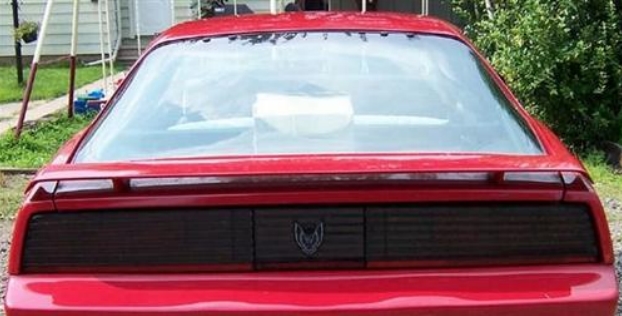 Pontiac Firebird Spoileri